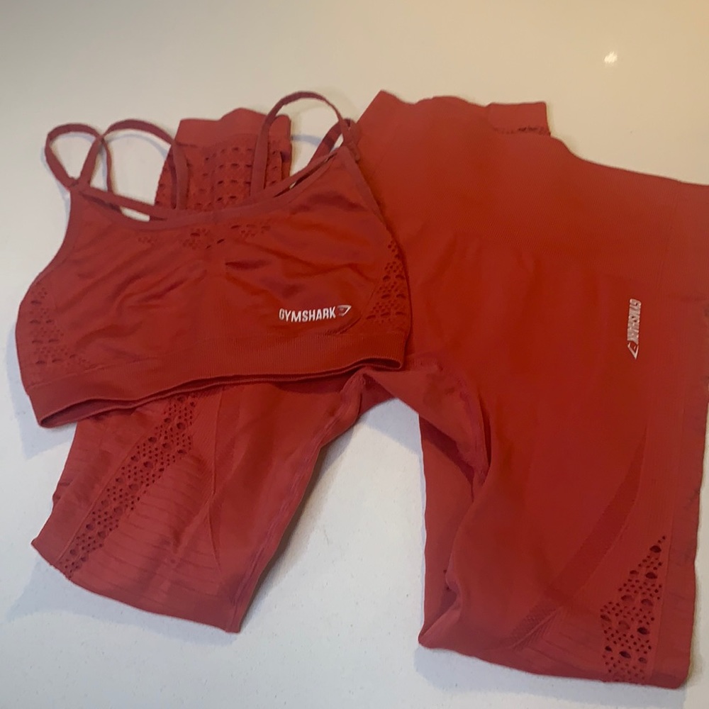 Gymshark Energy Seamless Leggings & Sports Bra